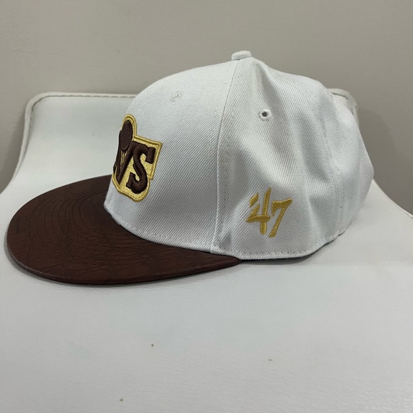 Cavs Snapback Hat White - Picture 3 of 6